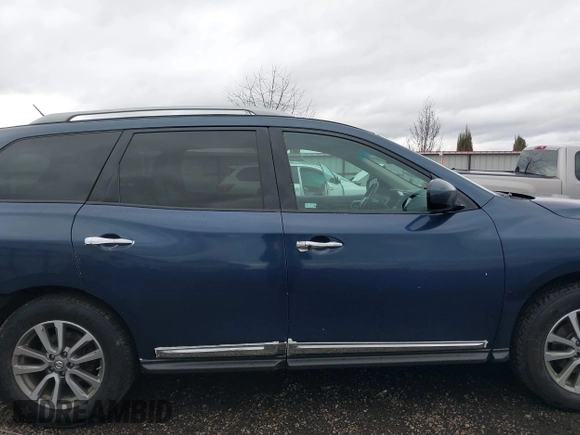 2013 Nissan Pathfinder SV with VIN 5N1AR2MMXDC681044, listed as a IAAI auction lot 41794481 with 181,915 mi miles. Bid and sale history available at carsss.com. Image 13.