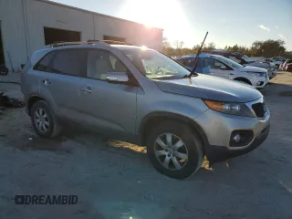 2012 Kia Sorento LX with VIN 5XYKT3A69CG280519, listed as a Copart auction lot 89378525 with 206,417 mi miles and Salvage Title. Bid and sale history available at carsss.com. Image 4.