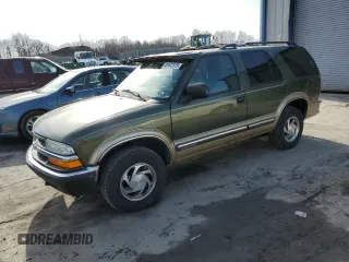 2001 Chevrolet Blazer LT with VIN 1GNDT13W81K210082, listed as a Copart auction lot 49107375 with 70,284 mi miles and Salvage title. Bid and sale history available at DreamBid. Image 1.