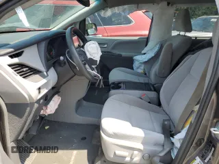 2015 Toyota Sienna LE AAS с VIN 5TDKK3DC3FS637513, выставлен на аукционе Copart как лот 57473035 с пробегом 133 997 миль миль и Списание • Salvage title. История ставок и продаж доступна на DreamBid. Изображение 7.