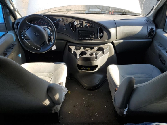 2007 Ford Econoline Passenger XL with VIN 1FBNE31L67DB06686, listed as a Copart auction lot 71796304 with 268,977 mi miles and Salvage Title. Bid and sale history available at carsss.com. Image 8.