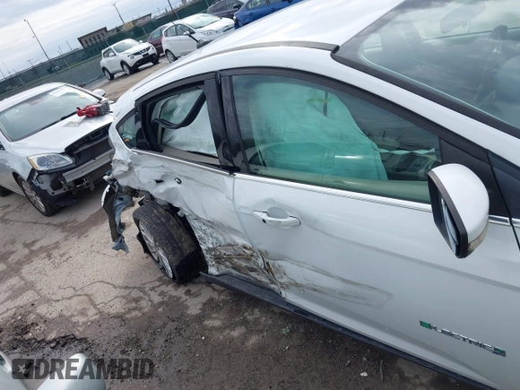 2013 Ford Focus Electric with VIN 1FADP3R49DL273355, listed as a IAAI auction lot 41931111 with 17,078 mi miles and . Bid and sale history available at DreamBid. Image 13.