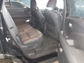 2020 Honda Passport EX-L z VIN 5FNYF8H5XLB005518, wystawiony jako IAAI lot #42021512 z przebiegiem 79 573 mil mil oraz . Historia ofert i sprzedaży dostępna na DreamBid. Obrazek 8.