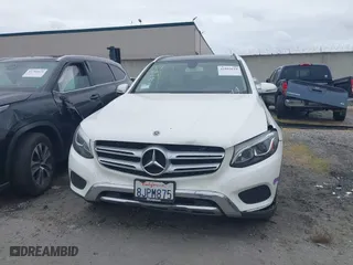 2019 Mercedes-Benz GLC with VIN WDC0G5EB0KF585613, listed as a IAAI auction lot 41892618 with 42,777 mi miles. Bid and sale history available at carsss.com. Image 13.