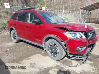 2019 Nissan Pathfinder SV z VIN 5N1DR2MM3KC627353, wystawiony jako IAAI lot #41886480 z przebiegiem 88 471 mil mil oraz . Historia ofert i sprzedaży dostępna na DreamBid. Obrazek 1.
