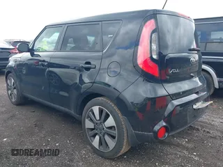 2015 Kia Soul ! with VIN KNDJX3A55F7213263, listed as a IAAI auction lot 41991924 with 257,748 mi miles. Bid and sale history available at carsss.com. Image 3.