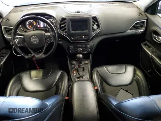 2021 Jeep Cherokee Latitude Plus with VIN 1C4PJMLB5MD166948, listed as a Copart auction lot 55790705 with 60,015 mi miles and Salvage title. Bid and sale history available at DreamBid. Image 8.