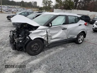 2019 Nissan Kicks S with VIN 3N1CP5CU9KL527760, listed as a Copart auction lot 45478635 with 0 mi miles and Salvage Title. Bid and sale history available at carsss.com. Image 1.