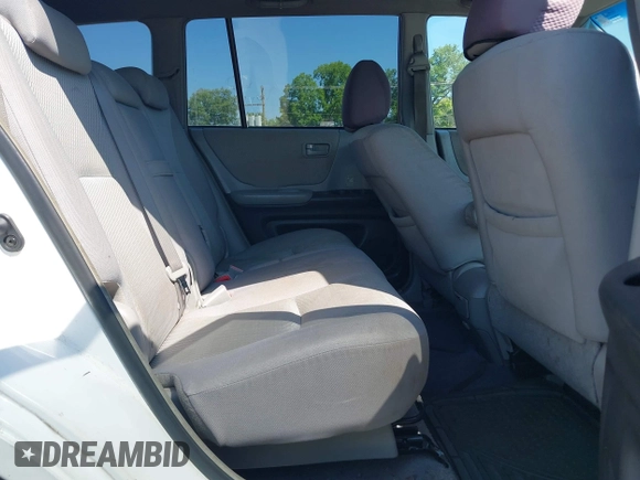 2006 Toyota Highlander with VIN JTEGD21A860141215, listed as a IAAI auction lot 42571223 with Not provided miles and . Bid and sale history available at DreamBid. Image 8.