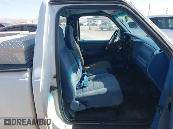 1996 Ford Ranger z VIN 1FTCR10U4TPB33433, wystawiony jako IAAI lot #41469888 z przebiegiem 118 900 mil mil oraz . Historia ofert i sprzedaży dostępna na DreamBid. Obrazek 5.