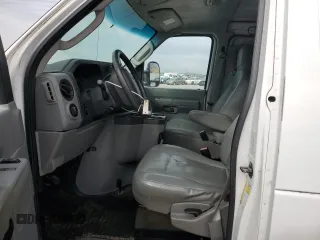 2012 Ford Econoline Cargo Super Duty Commercial with VIN 1FTSE3EL7CDA31855, listed as a Copart auction lot 82871184 with 274,476 mi miles and Clean Title. Bid and sale history available at carsss.com. Image 7.