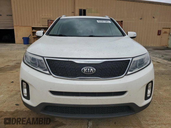 2015 Kia Sorento LX with VIN 5XYKTCA69FG562664, listed as a Copart auction lot 63301385 with 156,729 mi miles and Clean title. Bid and sale history available at DreamBid. Image 5.