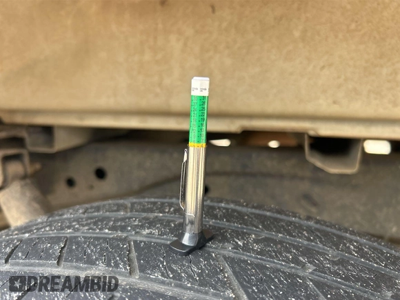 2012 Ford F-150 XL with VIN 1FTEX1CM5CFB54131, listed as a IAAI auction lot 42214640 with 240,319 mi miles and . Bid and sale history available at DreamBid. Image 4.