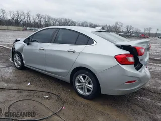 2018 Chevrolet Cruze LT with VIN 1G1BE5SM8J7240227, listed as a IAAI auction lot 41522265 with 103,708 mi miles. Bid and sale history available at carsss.com. Image 3.