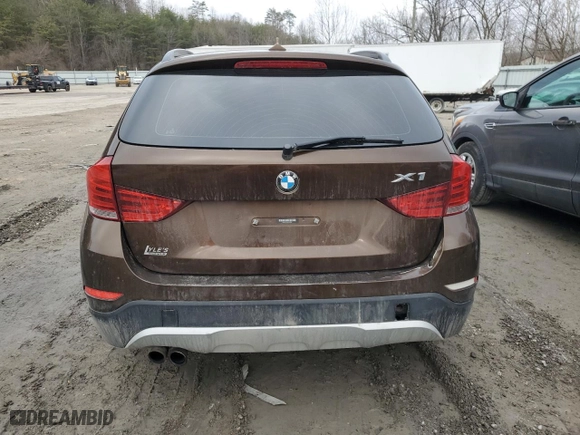 2013 BMW X1 xDrive28i with VIN WBAVL1C59DVR87617, listed as a Copart auction lot 43904275 with 80,243 mi miles and Salvage Title. Bid and sale history available at carsss.com. Image 6.