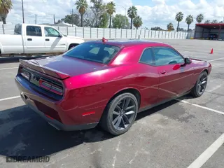 2019 Dodge Challenger GT with VIN 2C3CDZJG9KH727643, listed as a IAAI auction lot 41913298 with 65,686 mi miles. Bid and sale history available at carsss.com. Image 4.