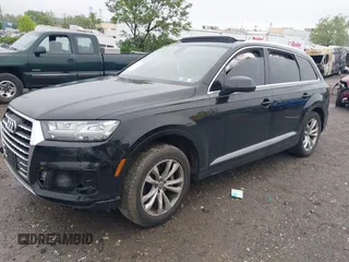 2017 Audi Q7 Premium Plus with VIN WA1LAAF78HD033413, listed as a IAAI auction lot 42188781 with Not provided miles and . Bid and sale history available at DreamBid. Image 17.