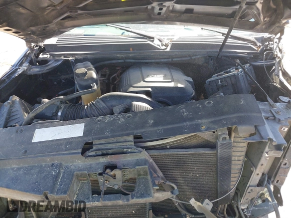 2010 Chevrolet Suburban LT with VIN 1GNUCJE0XAR144358, listed as a IAAI auction lot 41803071 with Not Provided miles and . Bid and sale history available at DreamBid. Image 10.