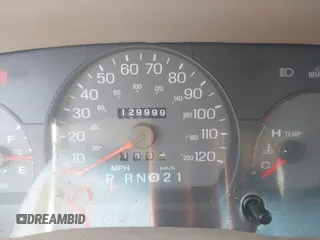 2004 Mercury Grand Marquis GS z VIN 2MEFM74W54X654116, wystawiony jako IAAI lot #41875021 z przebiegiem 129 999 mil mil oraz . Historia ofert i sprzedaży dostępna na DreamBid. Obrazek 7.