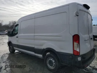 2018 Ford Transit with VIN 1FTYR2CM6JKB24072, listed as a Copart auction lot 44672085 with 61,641 mi miles and Clean Title. Bid and sale history available at carsss.com. Image 2.