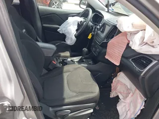 2019 Jeep Cherokee Latitude с VIN 1C4PJLCB7KD149527, выставлен на аукционе IAAI как лот 42543552 с пробегом 78 919 миль миль и . История ставок и продаж доступна на DreamBid. Изображение 5.
