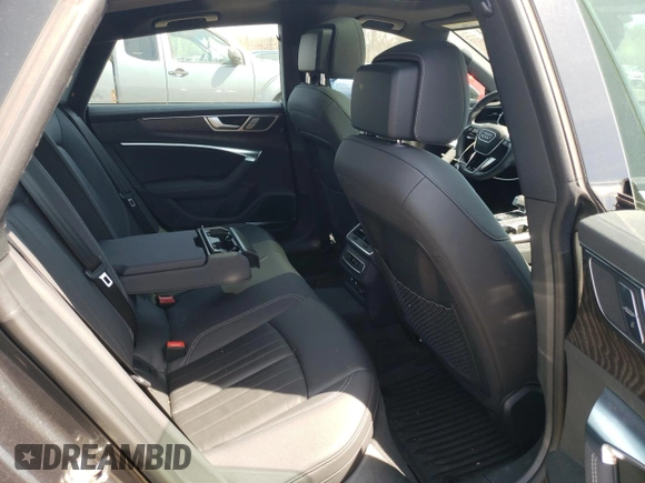 2020 Audi A7 Premium Plus с VIN WAUU2AF24LN032223, выставлен на аукционе Copart как лот 53720195 с пробегом 49 391 миль миль и Списание • Salvage title. История ставок и продаж доступна на DreamBid. Изображение 10.