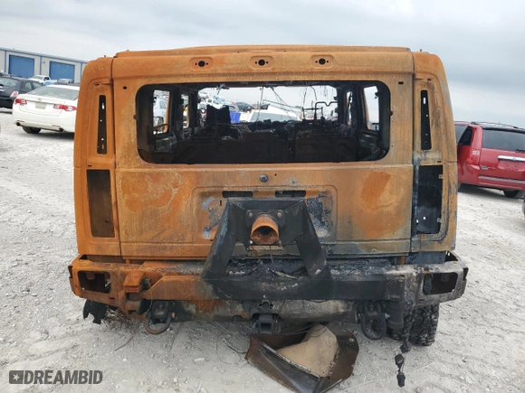 2008 Hummer H2 SUV with VIN 5GRGN23838H103079, listed as a Copart auction lot 63880494 with 0 mi miles and Non Repairable. Bid and sale history available at carsss.com. Image 6.