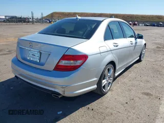 2011 Mercedes-Benz C 300 Sport с VIN WDDGF5EB0BA476899, выставлен на аукционе IAAI как лот 42192386 с пробегом 164 550 миль миль и . История ставок и продаж доступна на DreamBid. Изображение 6.