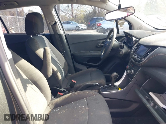 2020 Chevrolet Trax LS with VIN 3GNCJKSB7LL126262, listed as a IAAI auction lot 41601045 with 54,820 mi miles and . Bid and sale history available at DreamBid. Image 5.