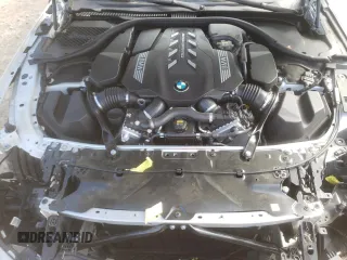 2022 BMW 8 Series M850i z VIN WBAGV8C03NCH10560, wystawiony jako Copart lot #44026465 z przebiegiem 21 292 mil mil oraz Szkoda całkowita • Salvage title. Historia ofert i sprzedaży dostępna na DreamBid. Obrazek 11.