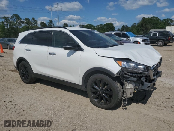 2020 Kia Sorento S z VIN 5XYPG4A55LG696039, wystawiony jako Copart lot #53807265 z przebiegiem 81 001 mil mil oraz Szkoda całkowita • Salvage title. Historia ofert i sprzedaży dostępna na DreamBid. Obrazek 4.