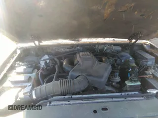 2000 Ford Explorer z VIN 1FMDU70E3YUB02516, wystawiony jako IAAI lot #42848390 z przebiegiem 183 280 mil mil oraz . Historia ofert i sprzedaży dostępna na DreamBid. Obrazek 10.