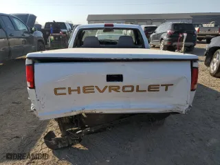 2000 Chevrolet S-10 LS with VIN 1GCCS1446Y8181595, listed as a Copart auction lot 75362594 with 212,245 mi miles and Clean Title. Bid and sale history available at carsss.com. Image 6.