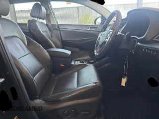 2016 Hyundai Tucson Limited z VIN KM8J33A27GU086516, wystawiony jako Copart lot #57729515 z przebiegiem 207 149 mil mil oraz Czysty tytuł • Clean title. Historia ofert i sprzedaży dostępna na DreamBid. Obrazek 5.