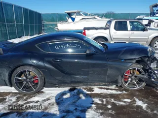 2021 Toyota GR Supra 3.0 with VIN WZ1DB0C03MW044148, listed as a IAAI auction lot 41413627 with 9,590 mi miles. Bid and sale history available at carsss.com. Image 14.