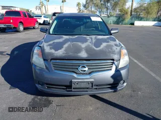 2008 Nissan Altima 2.5 S with VIN 1N4AL21E78N417783, listed as a IAAI auction lot 41608129 with 188,980 mi miles. Bid and sale history available at carsss.com. Image 6.