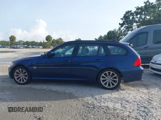 2011 BMW 3 Series 328i xDrive with VIN WBAUU3C50BA542420, listed as a IAAI auction lot 42463583 with 140,053 mi miles and . Bid and sale history available at DreamBid. Image 14.