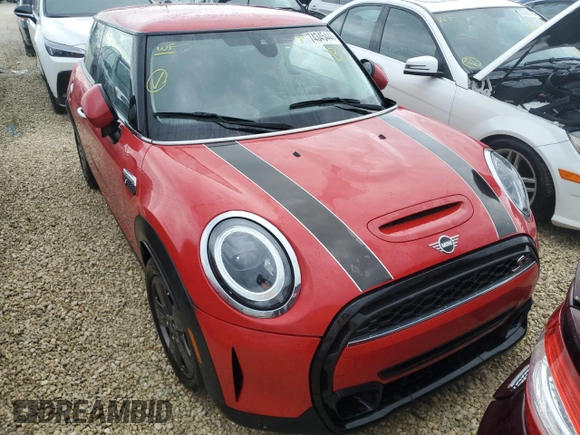 2022 MINI Hardtop Cooper S z VIN WMW53DH03N2S36563, wystawiony jako Copart lot #74345444 z przebiegiem Nie podano mil oraz Nie do naprawy • Non repairable. Historia ofert i sprzedaży dostępna na DreamBid. Obrazek 5.