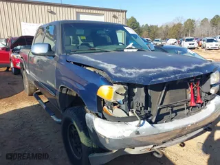 2002 GMC Sierra 2500HD SLE with VIN 1GTHK23U82F155628, listed as a IAAI auction lot 41416217 with 313,671 mi miles. Bid and sale history available at carsss.com. Image 1.