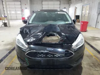 2017 Ford Focus SE with VIN 1FADP3F26HL315683, listed as a Copart auction lot 53682395 with 34,301 mi miles and Salvage Title. Bid and sale history available at carsss.com. Image 5.
