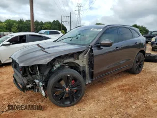 2021 Jaguar F-Pace R-Dynamic S z VIN SADCT2FU3MA672861, wystawiony jako Copart lot #60349655 z przebiegiem 44 336 mil mil oraz Szkoda całkowita • Salvage title. Historia ofert i sprzedaży dostępna na DreamBid. Obrazek 1.