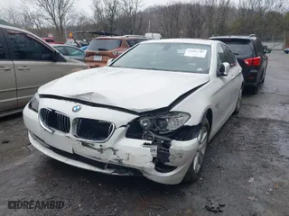 2012 BMW 5 Series 528i xDrive with VIN WBAXH5C51CDW05571, listed as a IAAI auction lot 41452707 with 80,112 mi miles. Bid and sale history available at carsss.com. Image 6.