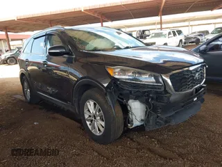 2019 Kia Sorento LX z VIN 5XYPGDA32KG439966, wystawiony jako IAAI lot #42046846 z przebiegiem 101 592 mil mil oraz . Historia ofert i sprzedaży dostępna na DreamBid. Obrazek 18.