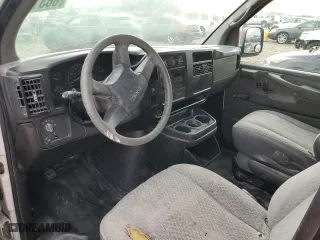 2007 GMC Savana Cargo Van with VIN 1GTFG15X671172541, listed as a Copart auction lot 86310954 with 163,795 mi miles and Salvage Title. Bid and sale history available at carsss.com. Image 8.