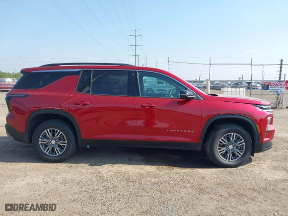 2024 Chevrolet Traverse FWD LT with VIN 1GNERGKS4RJ141560, listed as a IAAI auction lot 41190718 with 8,286 mi miles. Bid and sale history available at carsss.com. Image 13.