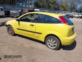 2004 Ford Focus ZX3 with VIN 3FAFP31304R109909, listed as a IAAI auction lot 41847840 with 111,341 mi miles and . Bid and sale history available at carsss.com. Image 3.