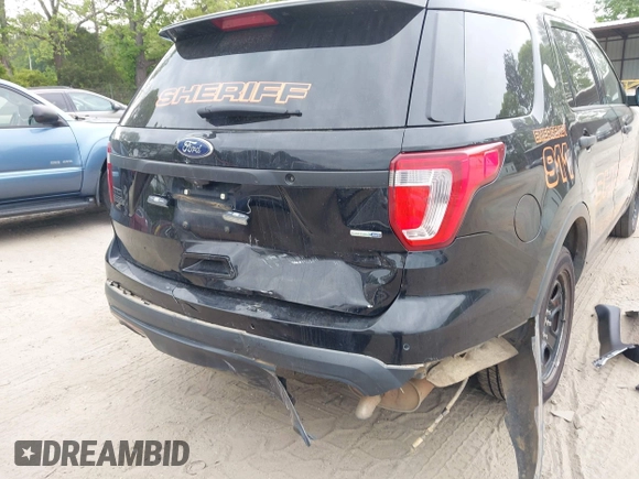 2016 Ford Police Interceptor Utility z VIN 1FM5K8AR3GGC73183, wystawiony jako IAAI lot #41978063 z przebiegiem 133 309 mil mil oraz . Historia ofert i sprzedaży dostępna na DreamBid. Obrazek 6.