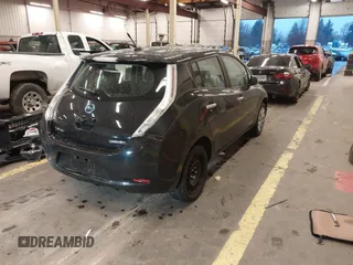 2013 Nissan LEAF SV with VIN 1N4AZ0CP4DC418283, listed as a IAAI auction lot 41631896 with 45,198 mi miles. Bid and sale history available at carsss.com. Image 4.