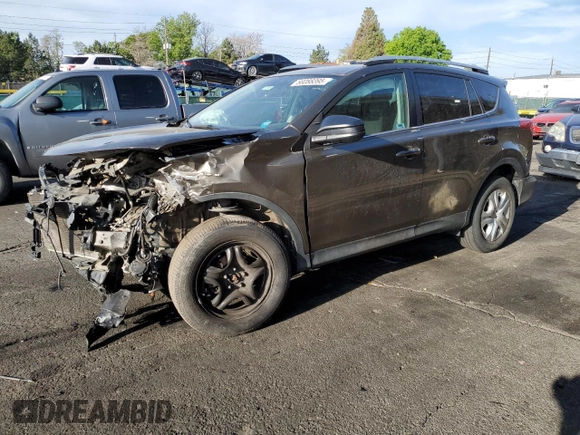 2015 Toyota RAV4 LE z VIN 2T3BFREV6FW300470, wystawiony jako Copart lot #58088395 z przebiegiem Nie podano mil oraz Szkoda całkowita • Salvage title. Historia ofert i sprzedaży dostępna na DreamBid. Obrazek 1.