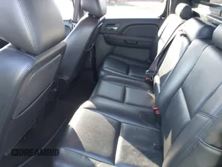 2012 Chevrolet Avalanche LTZ with VIN 3GNTKGE78CG152542, listed as a IAAI auction lot 42033673 with 177,870 mi miles. Bid and sale history available at carsss.com. Image 7.